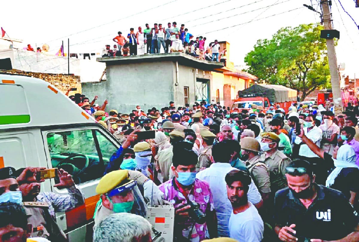 Illegal factories are running indiscriminately in modi nagar 