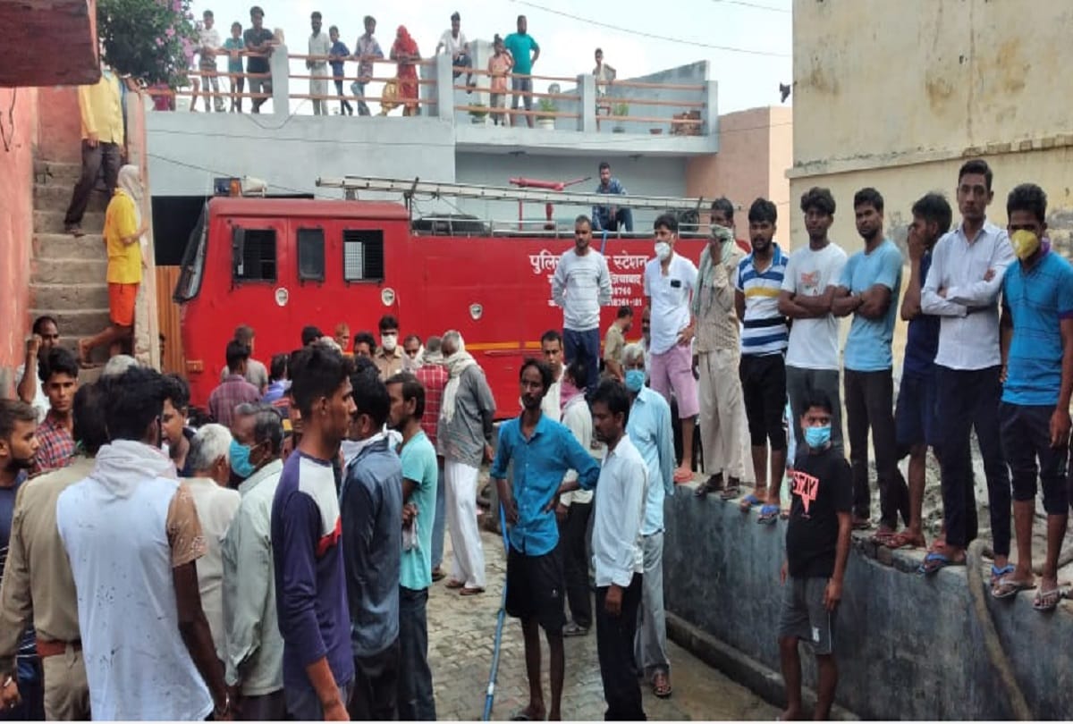 Illegal factories are running indiscriminately in modi nagar 