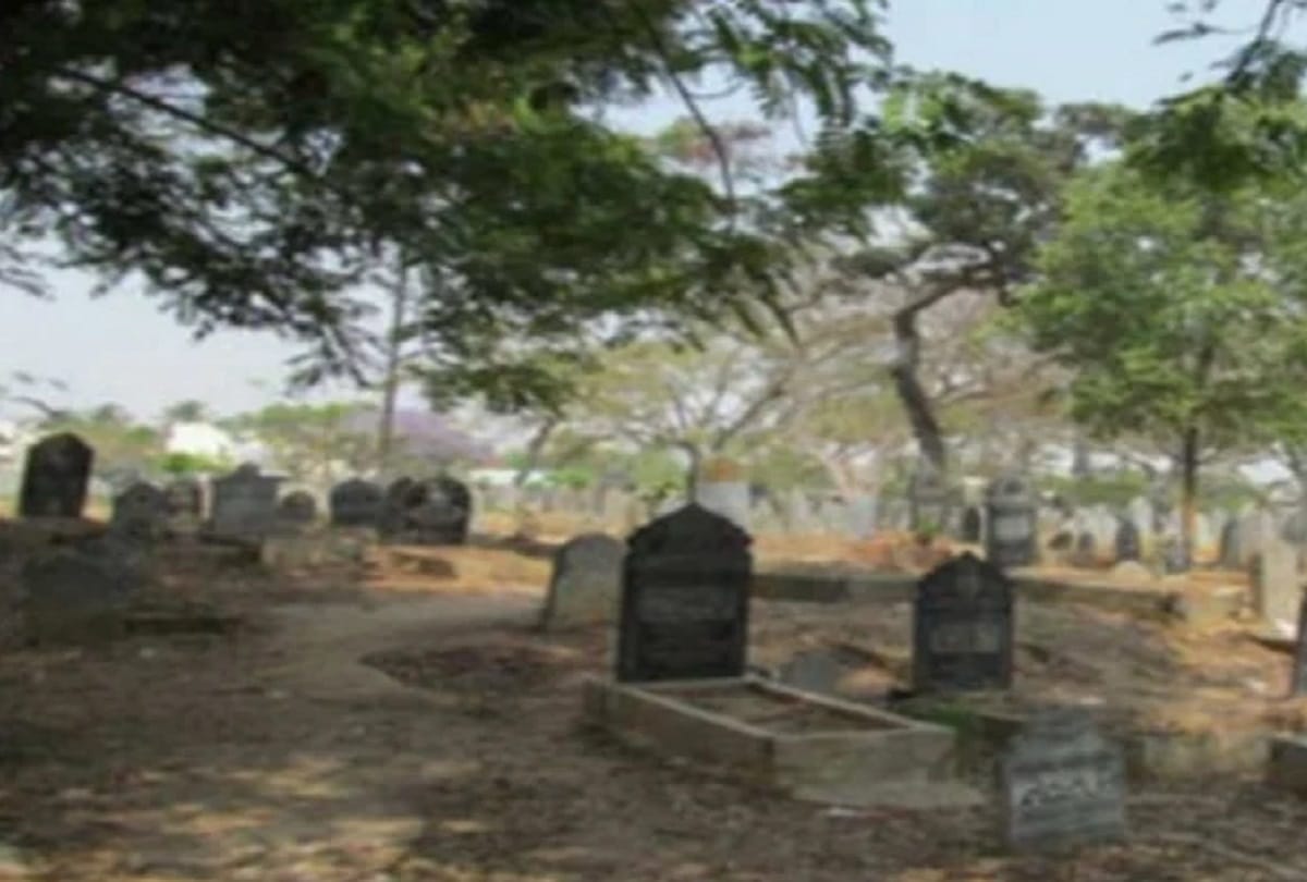 Delhi's cemetery spread over 10 acres is more than half full