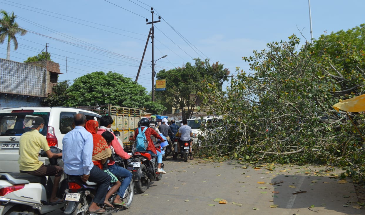 Hathras: Agra road jammed from morning to evening