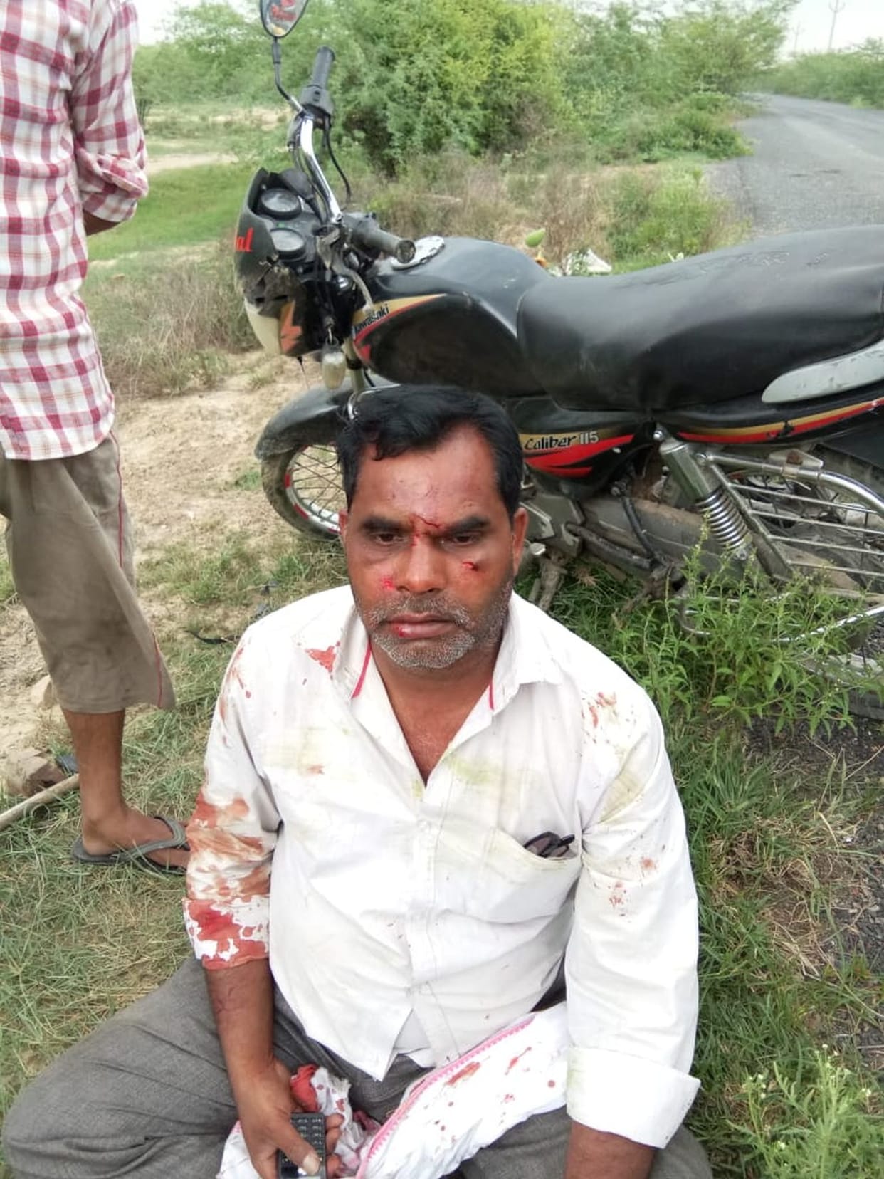 Farrukhabad: Aliganj BJP MLA's accountant looted Rs 3.20