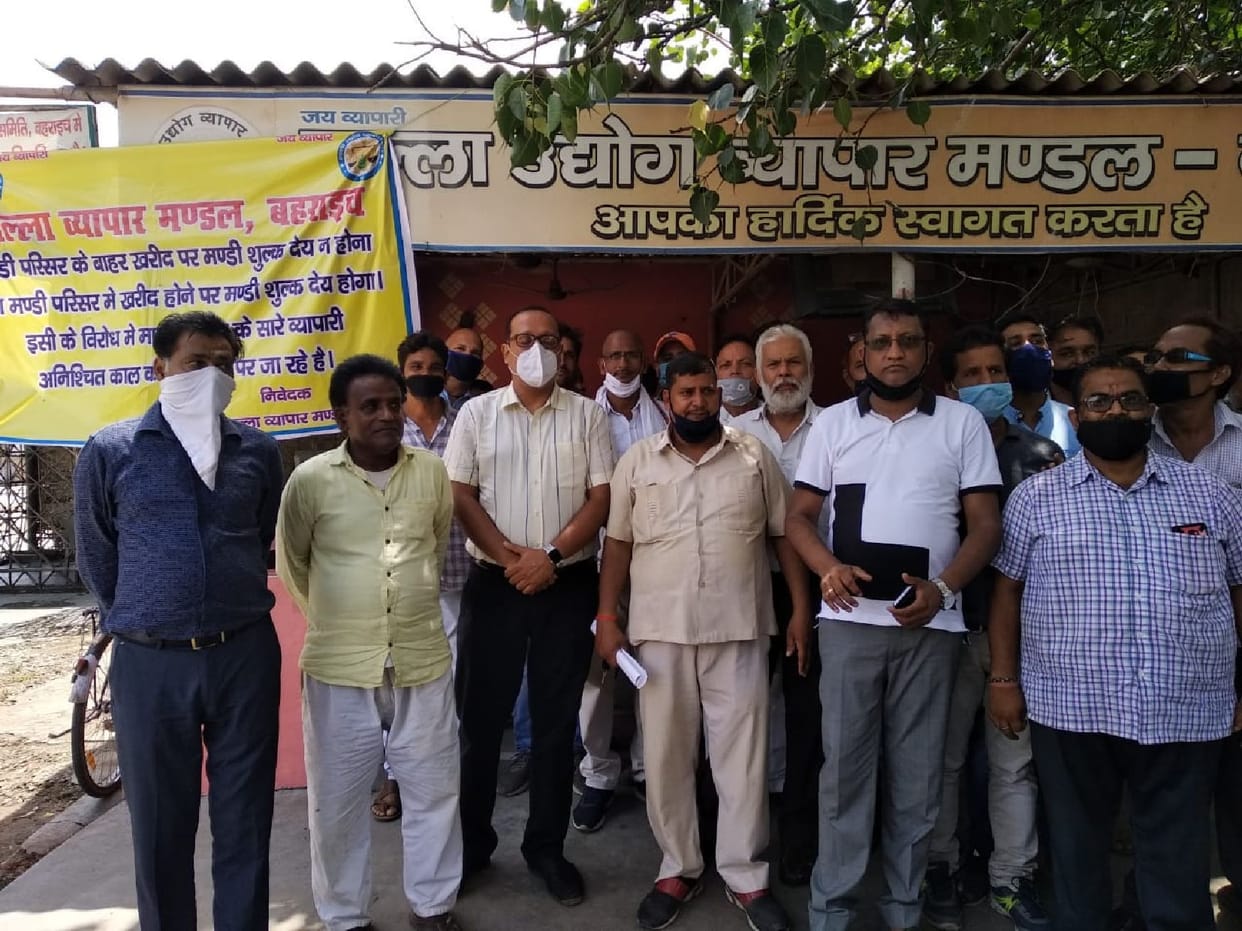 Traders protest against mandi duty