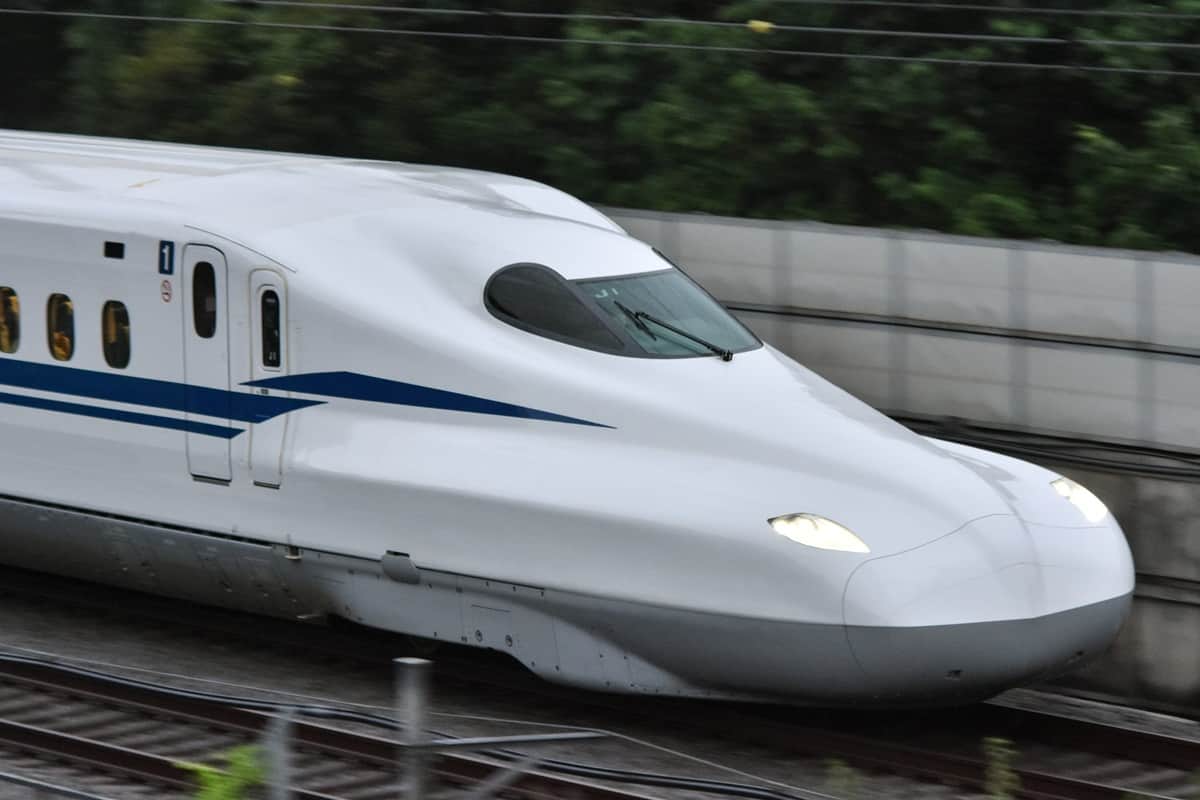 japan unveils new bullet train N700S that can keep on running during earthquake reduce air resistance noise