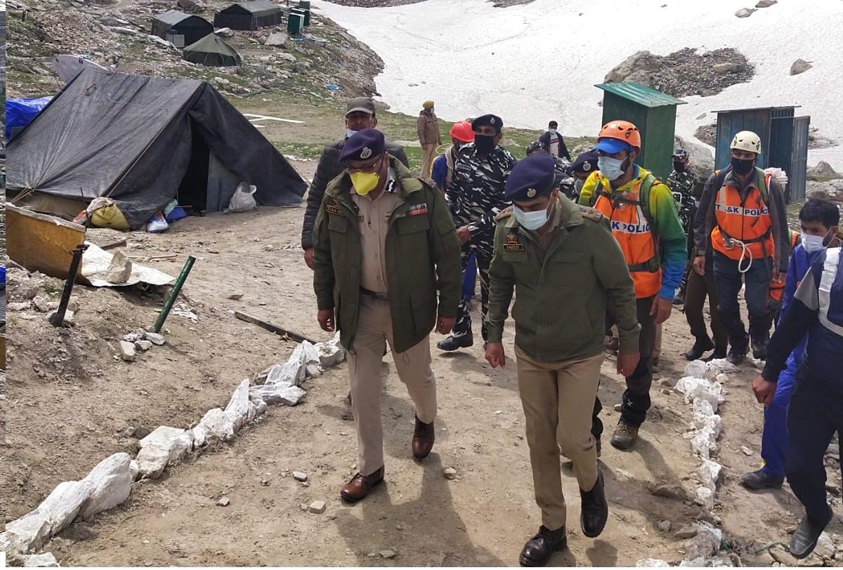 Amarnath Yatra: security forces preparing foolproof security arrangements for the pilgrims but worried form timer bomb and magnet bomb