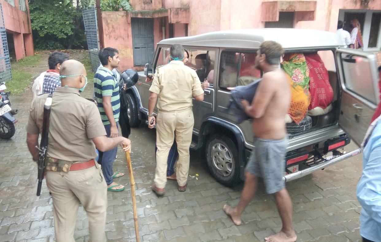 Two students who went to visit Semaradha drowned in Ganga, died