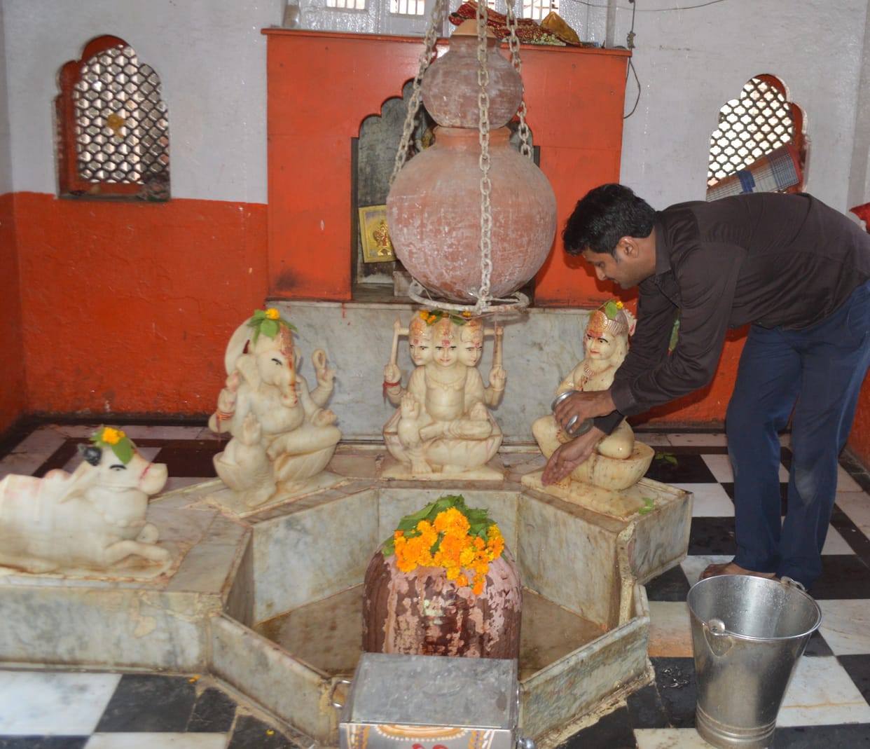 Sawan Somwar 2020: Sawan's first Monday today, decorated Pagoda