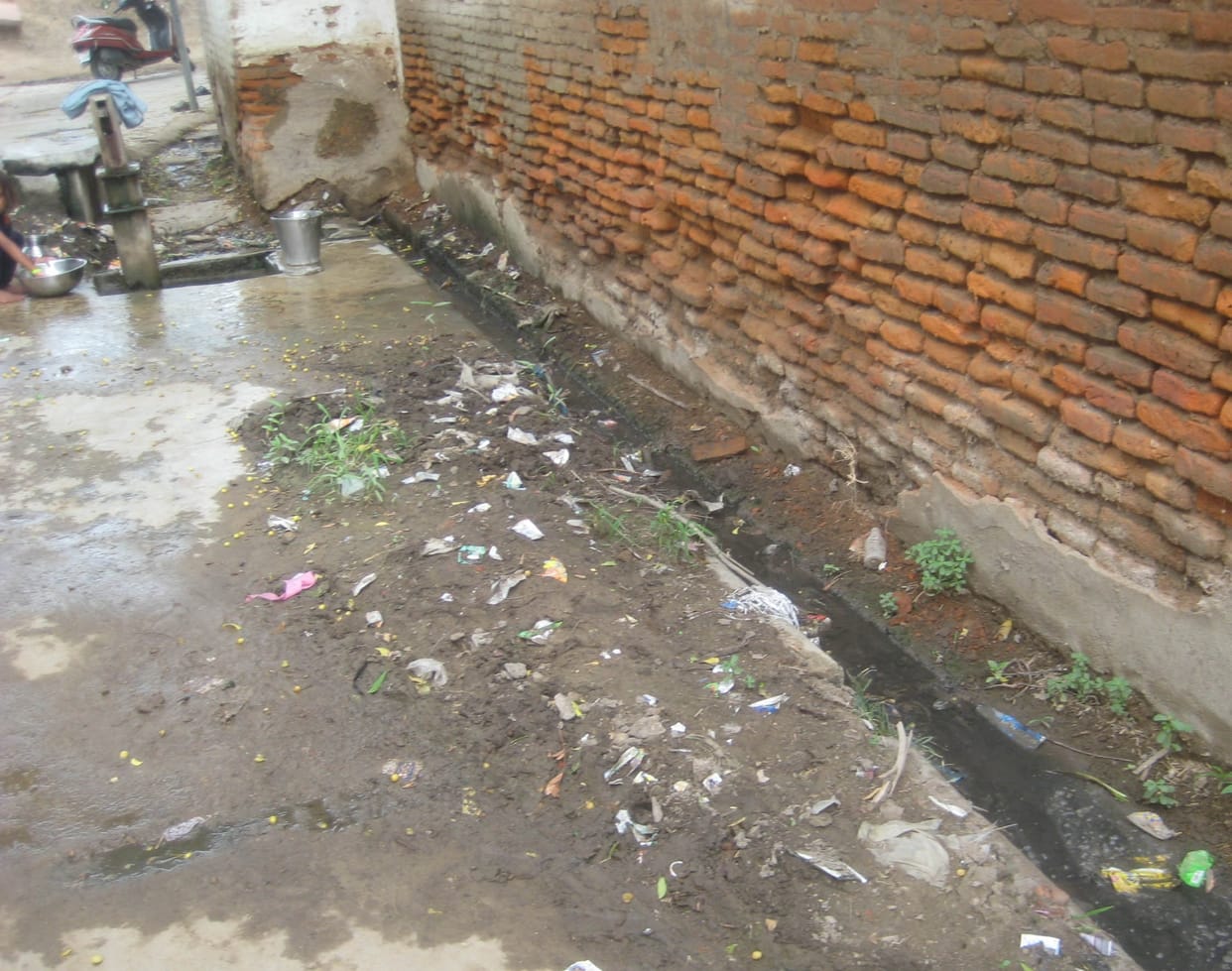 dirt filled in handpump