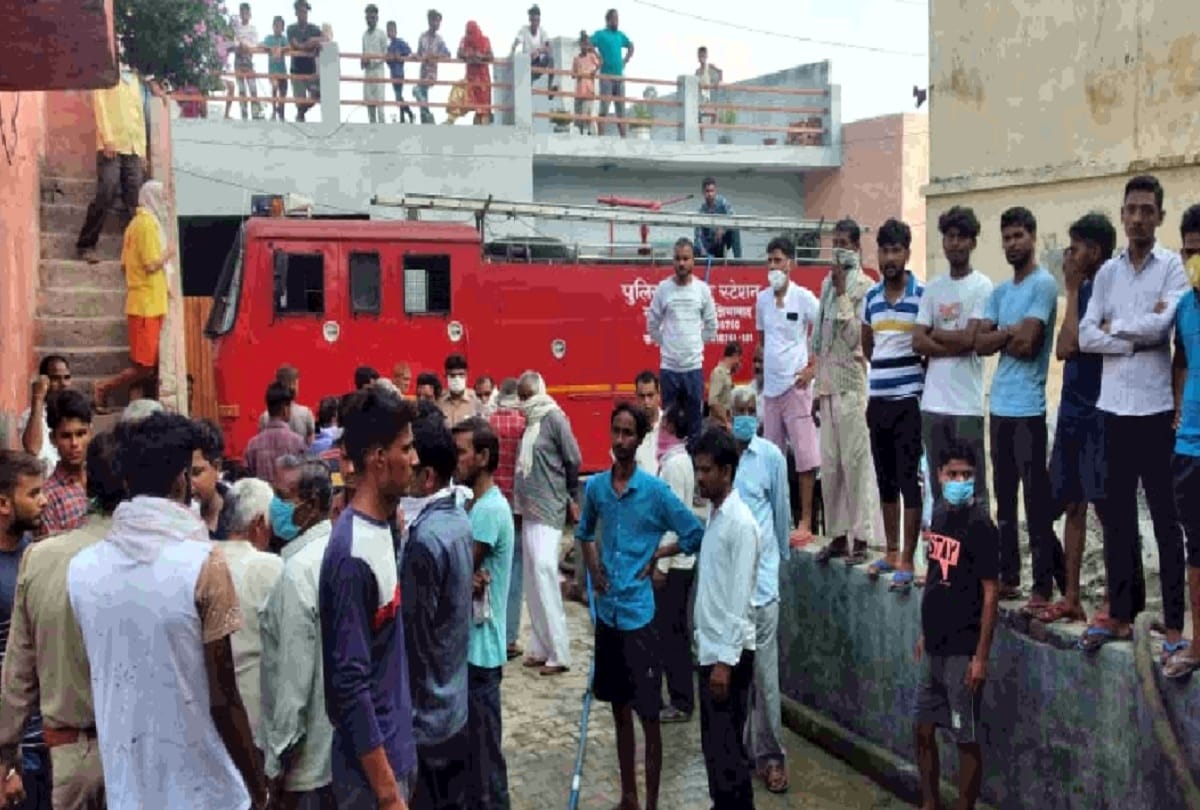 Modinagar fire accident locals expresses against police as they believe their involvement in factory operation