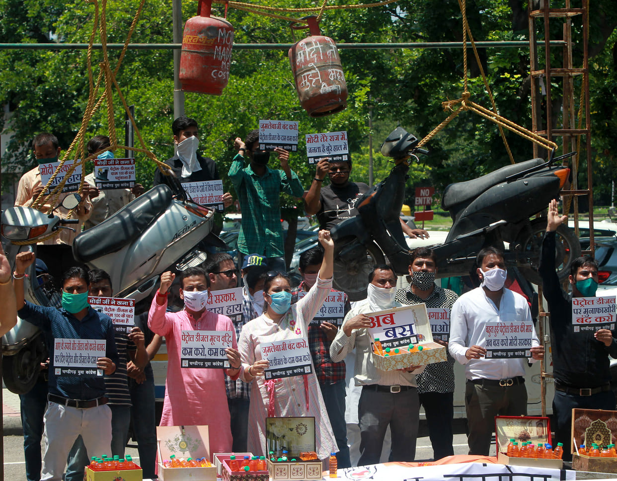 Demonstration against increase in prices of petrol and diesel