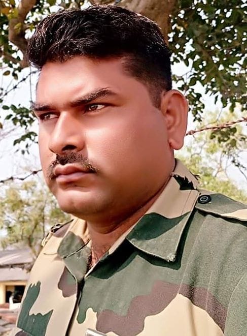 The entire village cried as soon as the jawan's body arrived