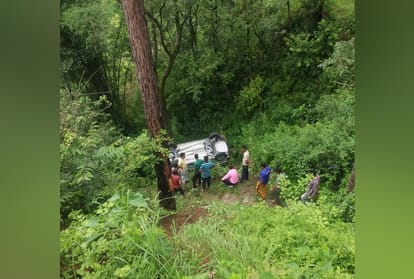 Husband Wife New Car Fell into ditch in tehri during going to market, Two people killed,