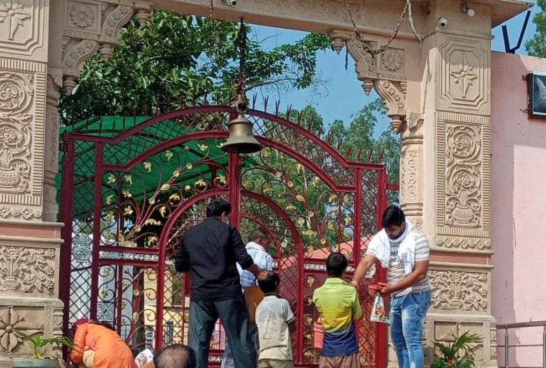 Sawan Month 2020: first monday of sawan, the door of temples are closed seen