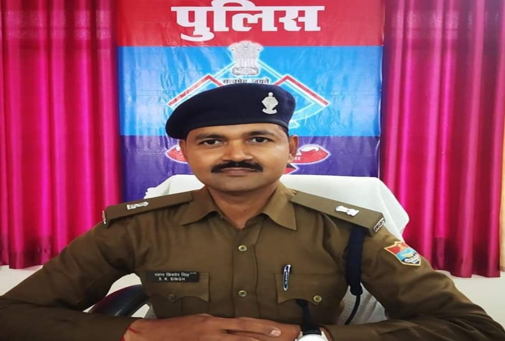 Roorkee: CPU jawan stopped Police SP car, Told for   show Car papers