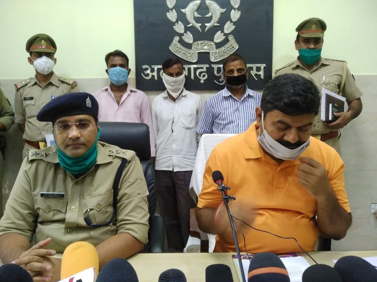 Aligarh: Three crooks who steal the telecom company's duct bundle caught
