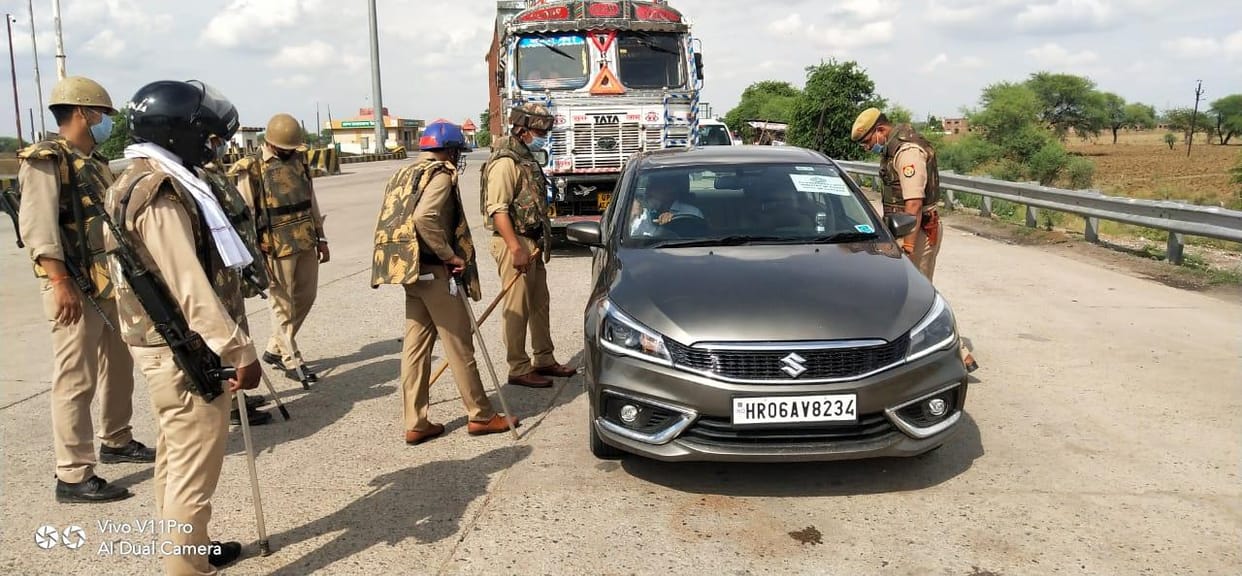 Checking campaign on highway in search of historysheeter Vikas Dubey