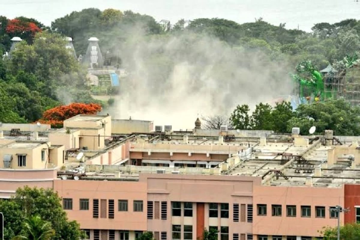 old secretariet demolition of old telangana, Work on breaking historic secretariat in Telangana, witness to many historical moments
