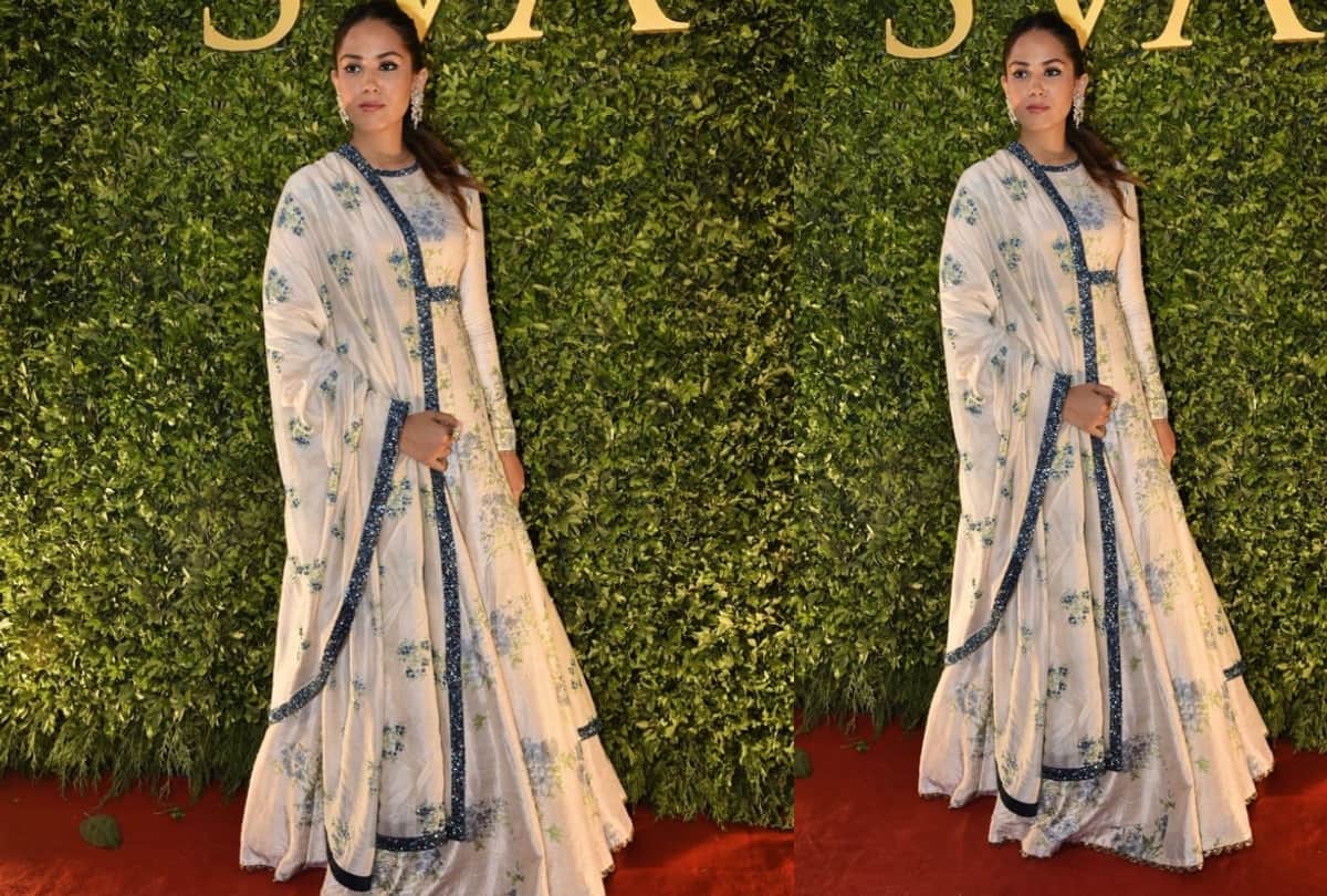 Shahid Kapoors wife Mira Rajput shows off her swimsuit of the day shares new Goa pics