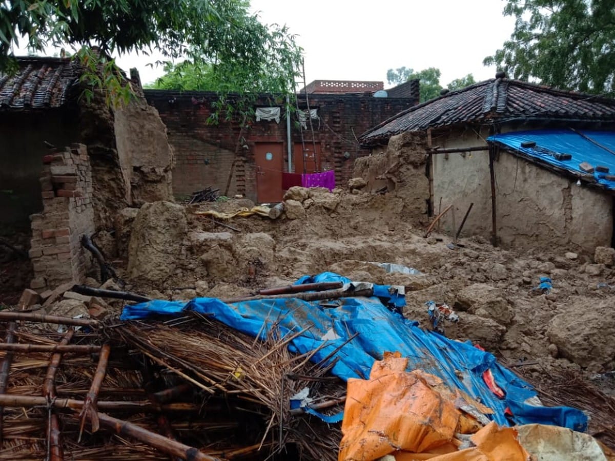 Two women died house collapsed being buried under debris due to heavy rain in jaunpur up