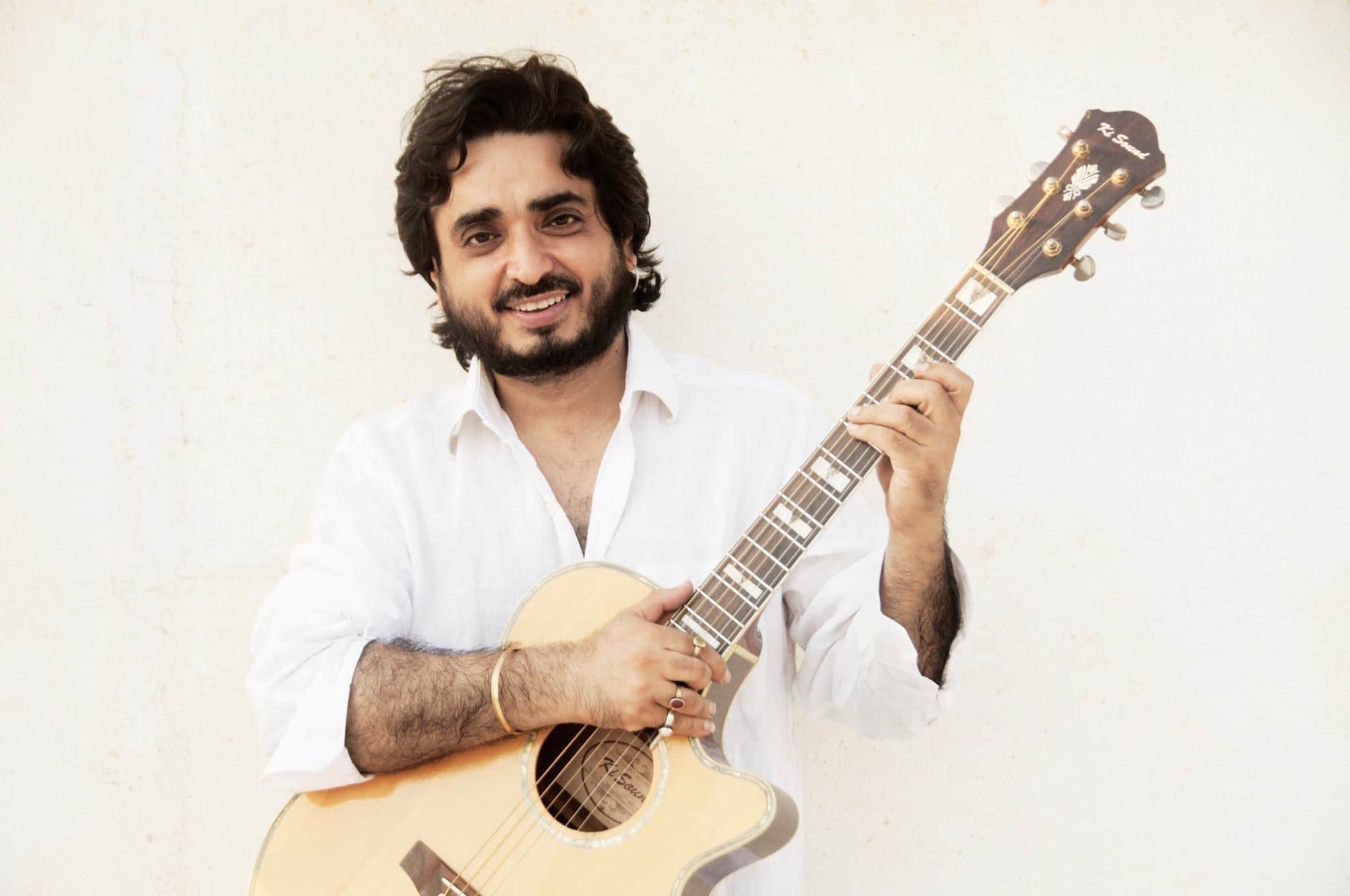 bhupinder singh To Gorakh Sharma famous guitarist Of Bollywood Music Industry