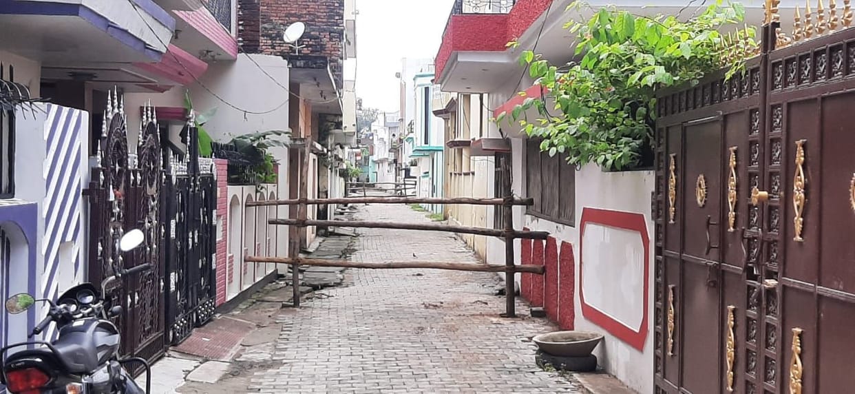 Corona infected businessman dead, 12 positive