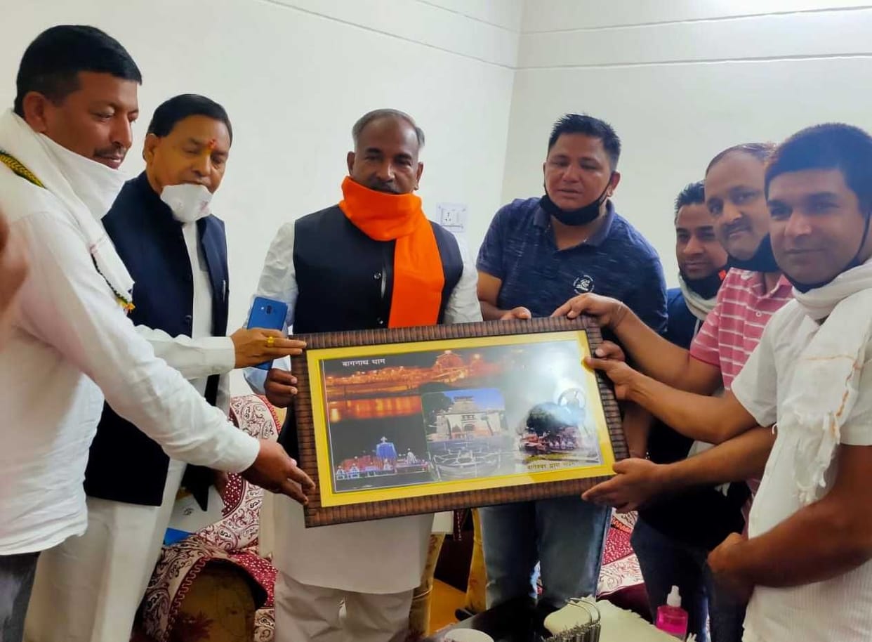 Cricket Association greeted the minister