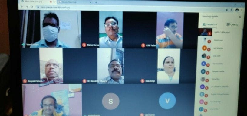 DIOS gave e-learning instructions to the principals in the webinar