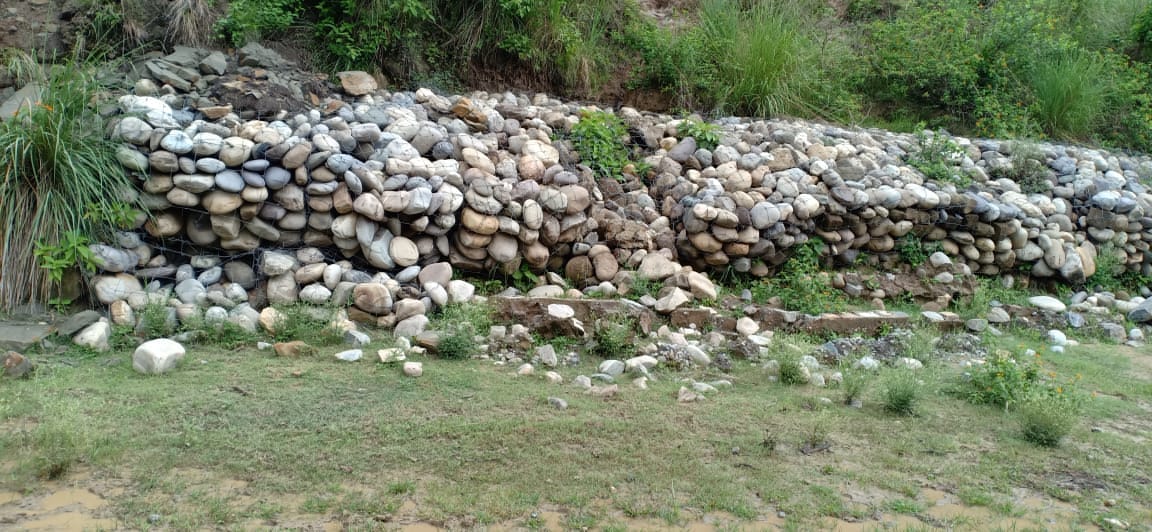 Siphon of link channel canal is prone to damage