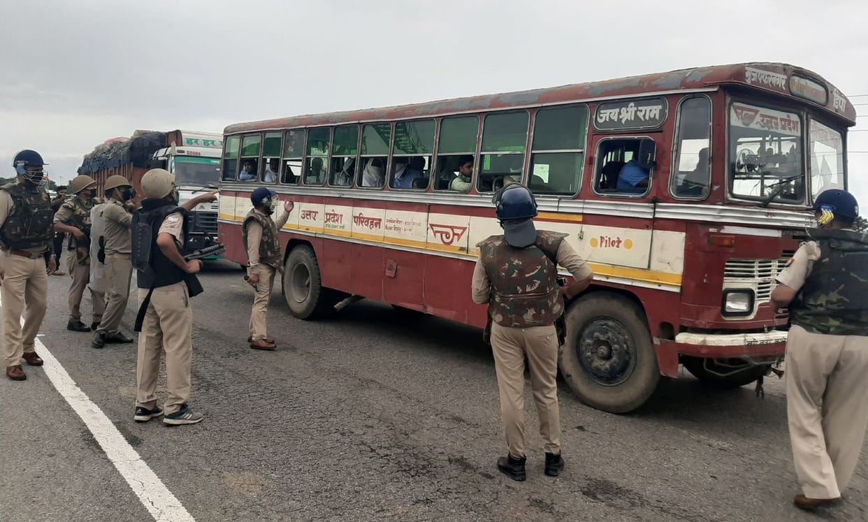 Bijnor border seal in search of Vikas Dubey