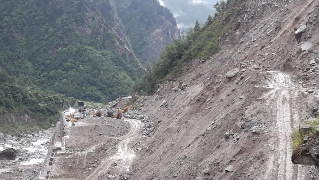 Char Dham Yatra 2020: Char dham yatra route in uttarakhand, panchayat ghar destroyed due to heavy rain
