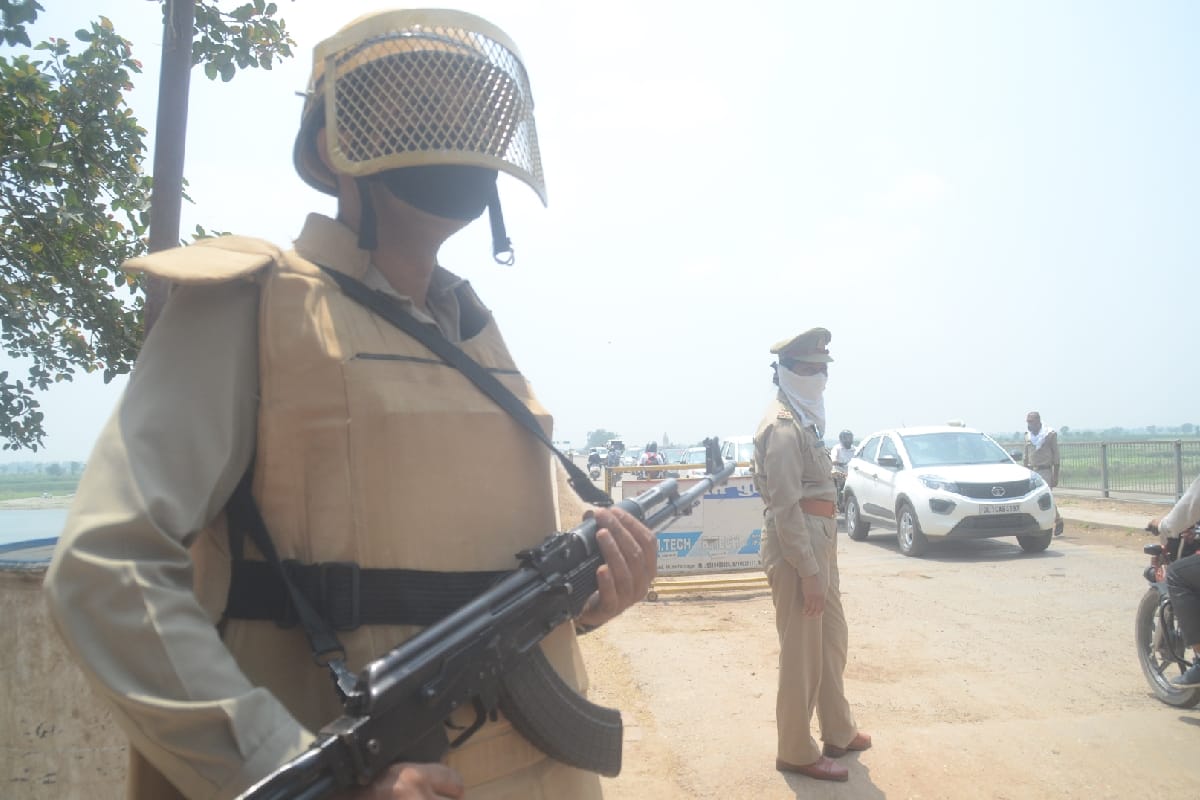 police search Vikas Dubey Five hours on Haryana border