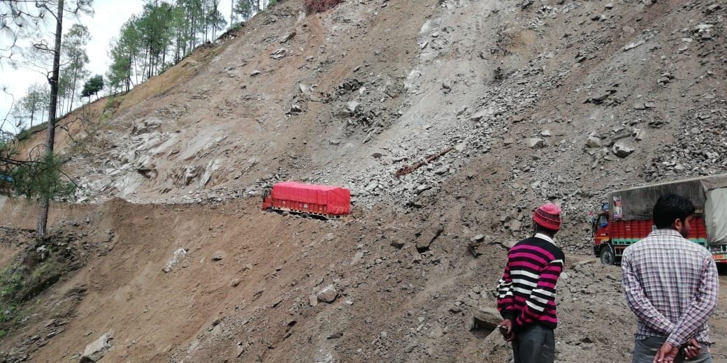 Tanakpur-Pithoragarh highway remained closed all day