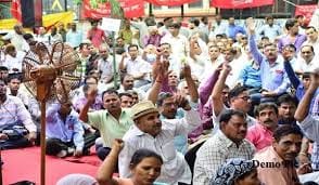 mandi closed for three days
