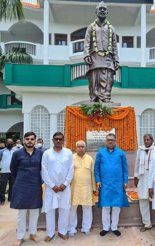 Chandrashekhar was a different face in the politics crowd