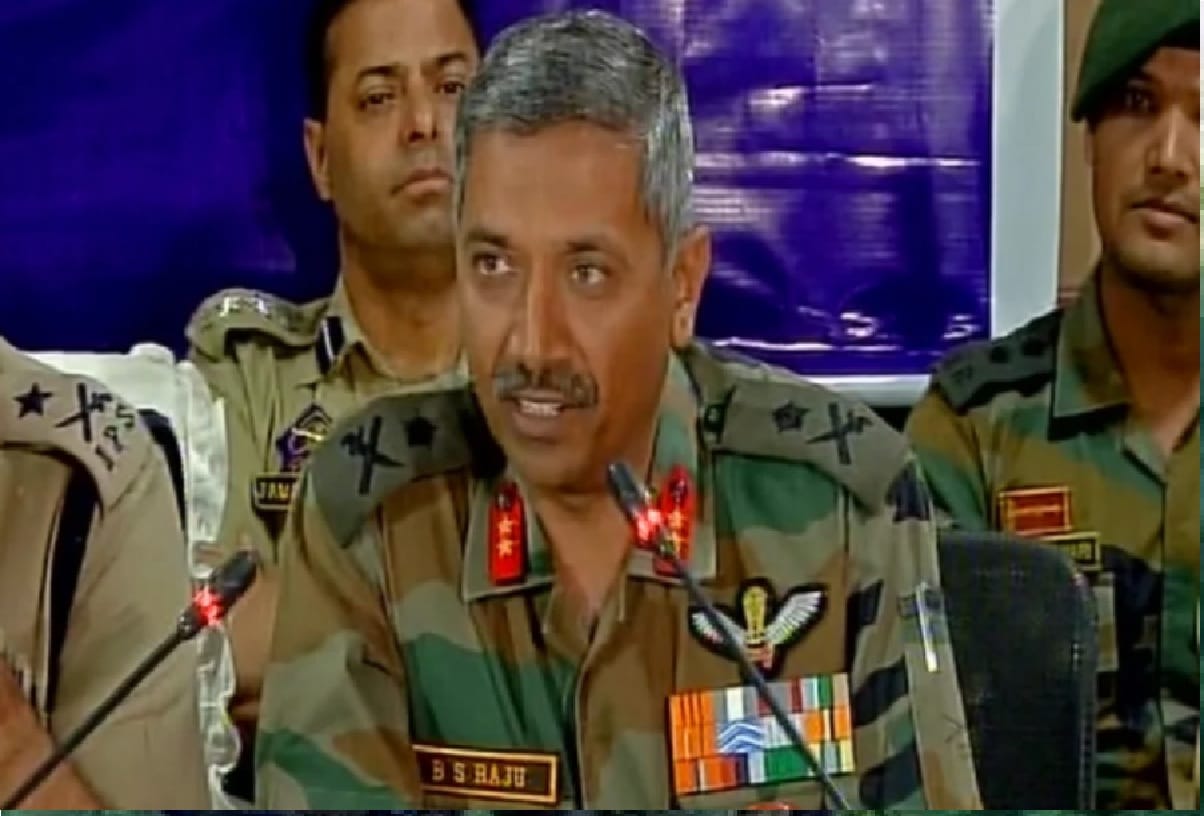 300 Pakistani terrorists ready for infiltration, soldiers ready to welcome with bullets
