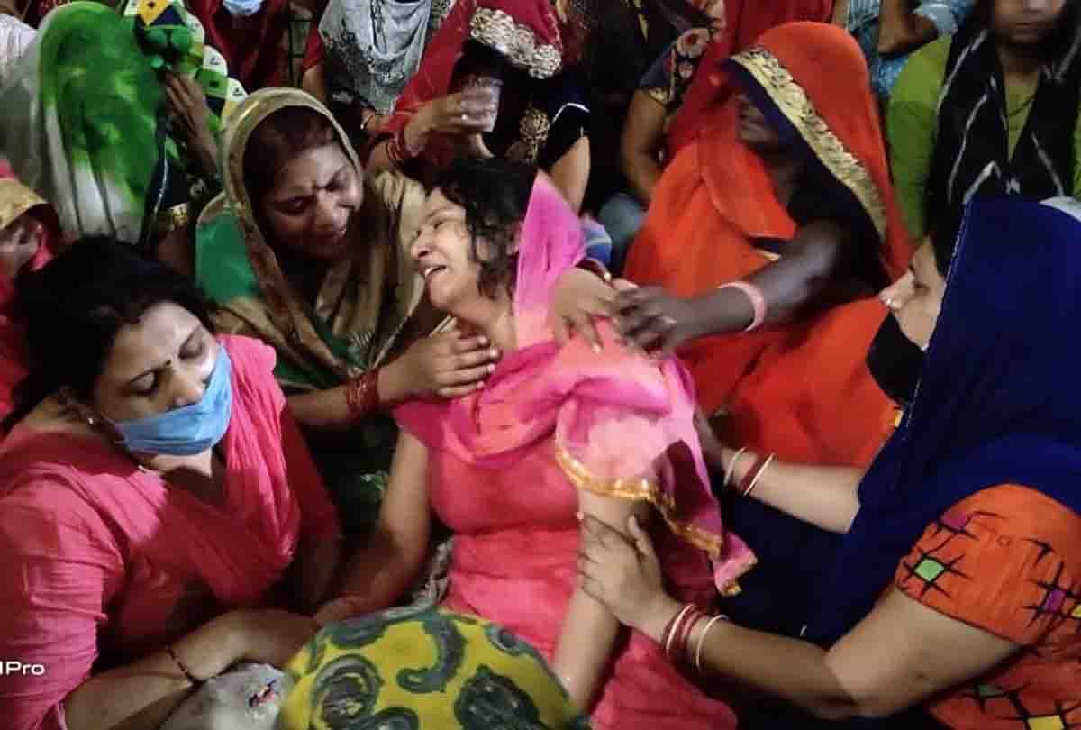 Kanpur Encounter Latest News: martyr rahul's wife statement about vikas dubey