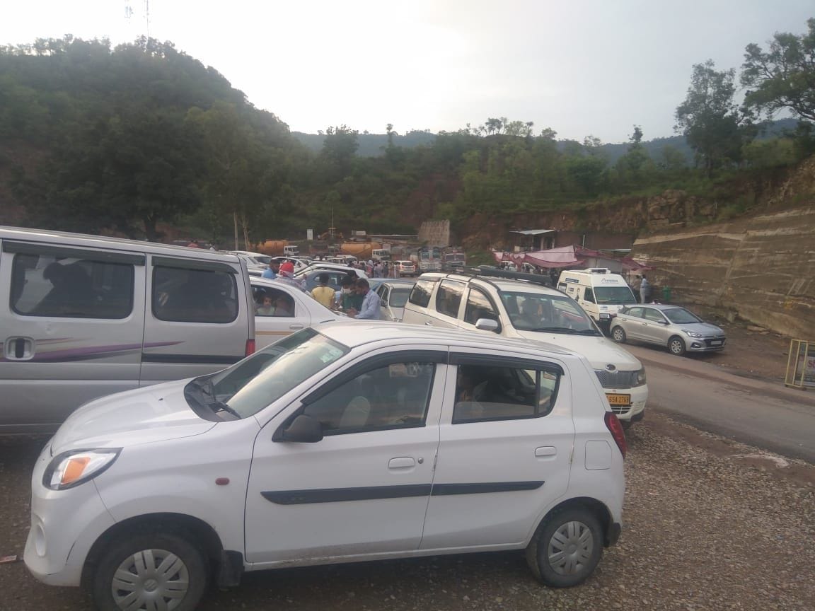 different rule for intry in himachal