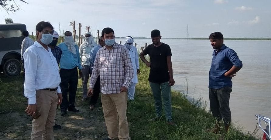 the sdm went for inspection of ganga ghaat