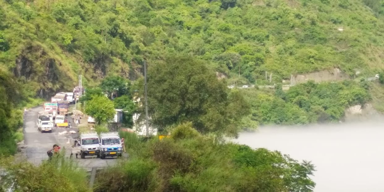 uttarakhand weather today update: rain fall alert in many districts, badrinath highway blocked