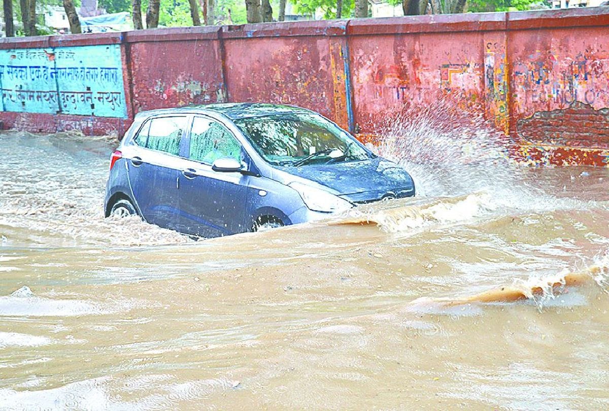 water logging on the roads in mathura after heavy rain