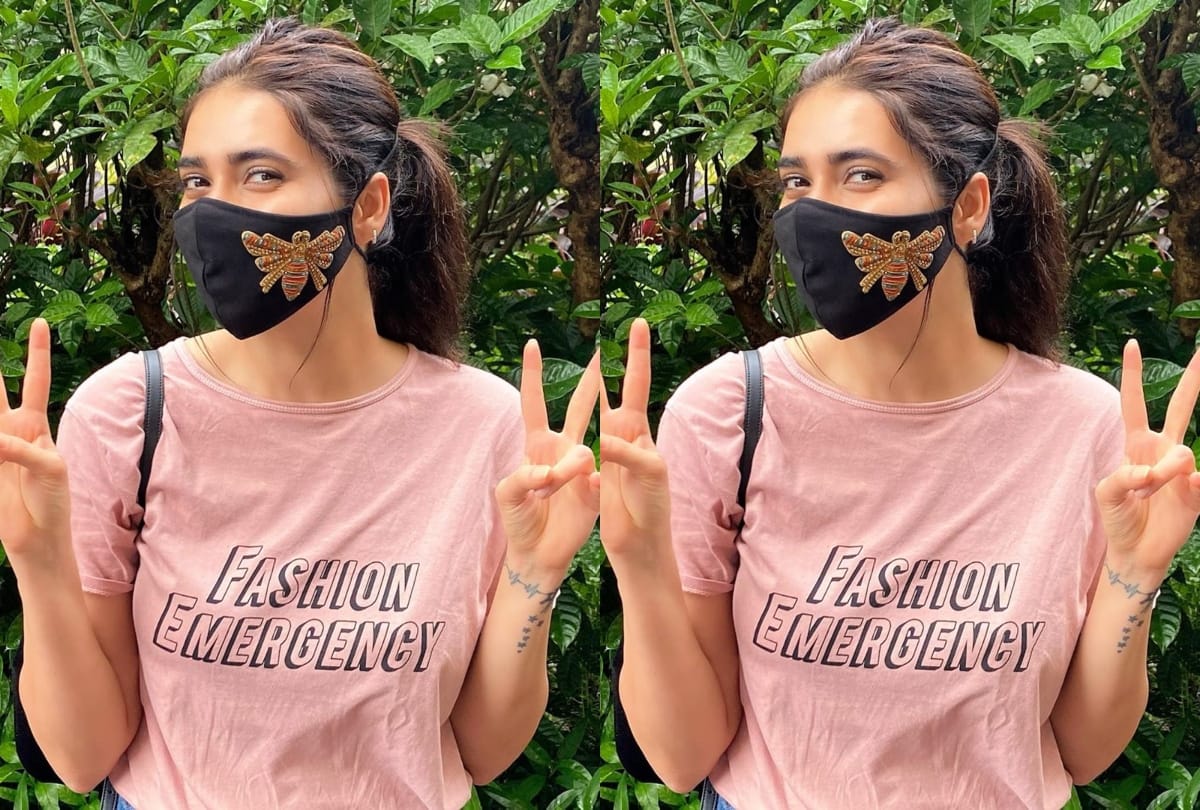 sara ali khan to sonam kapoor bollywood celebrities step out in designer mask in unlock
