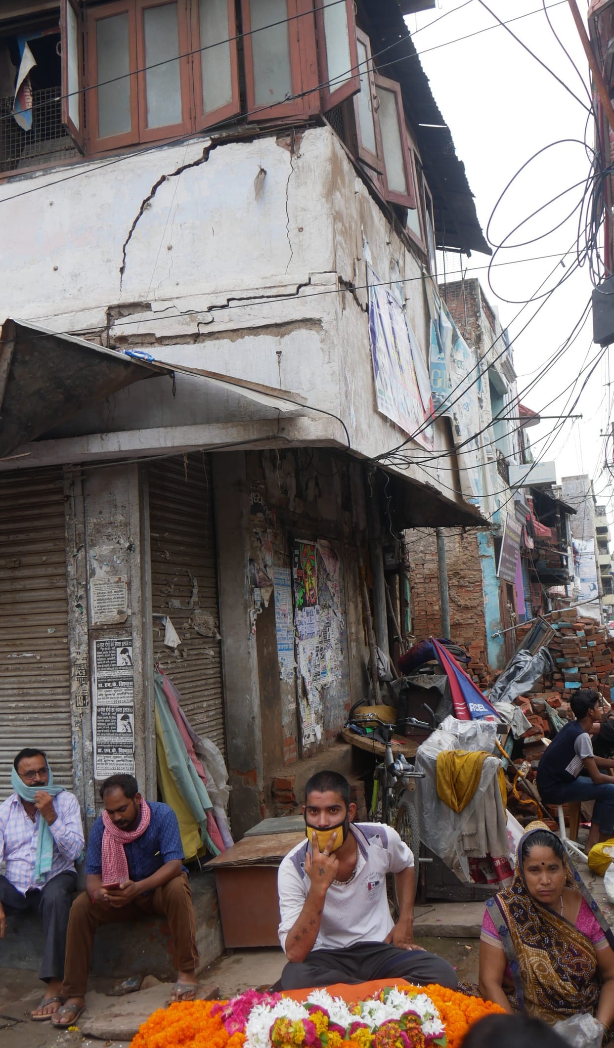 shabby house in mirzapur danger during heavy rain
