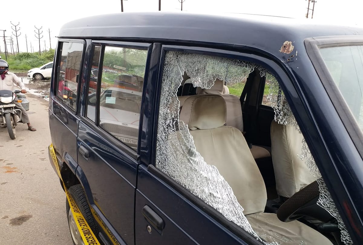 Kanpur Encounter update Prabhat Mishra aide of Vikas Dubey killed in police encounter