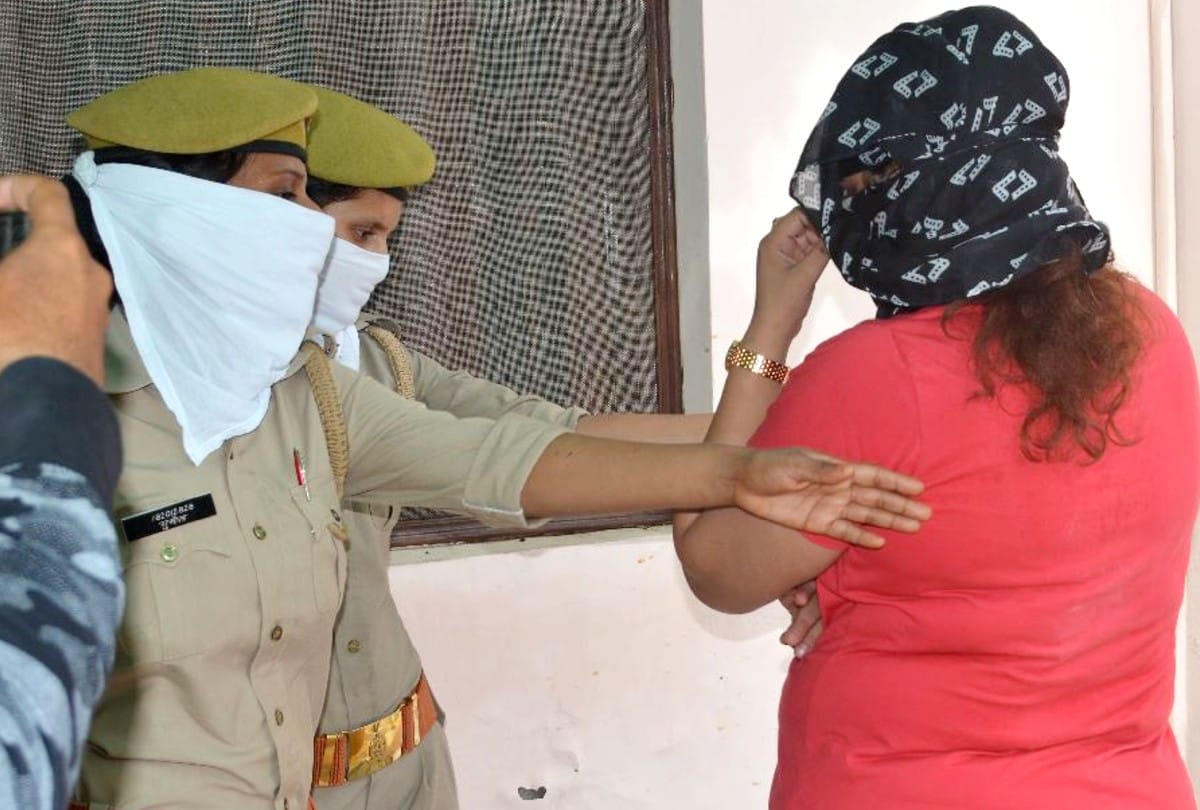 prostitution gang agents and hotel operators underground in agra