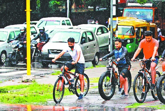 Chandigarh Temperature Fell Down due to Rain, Weather Forecast