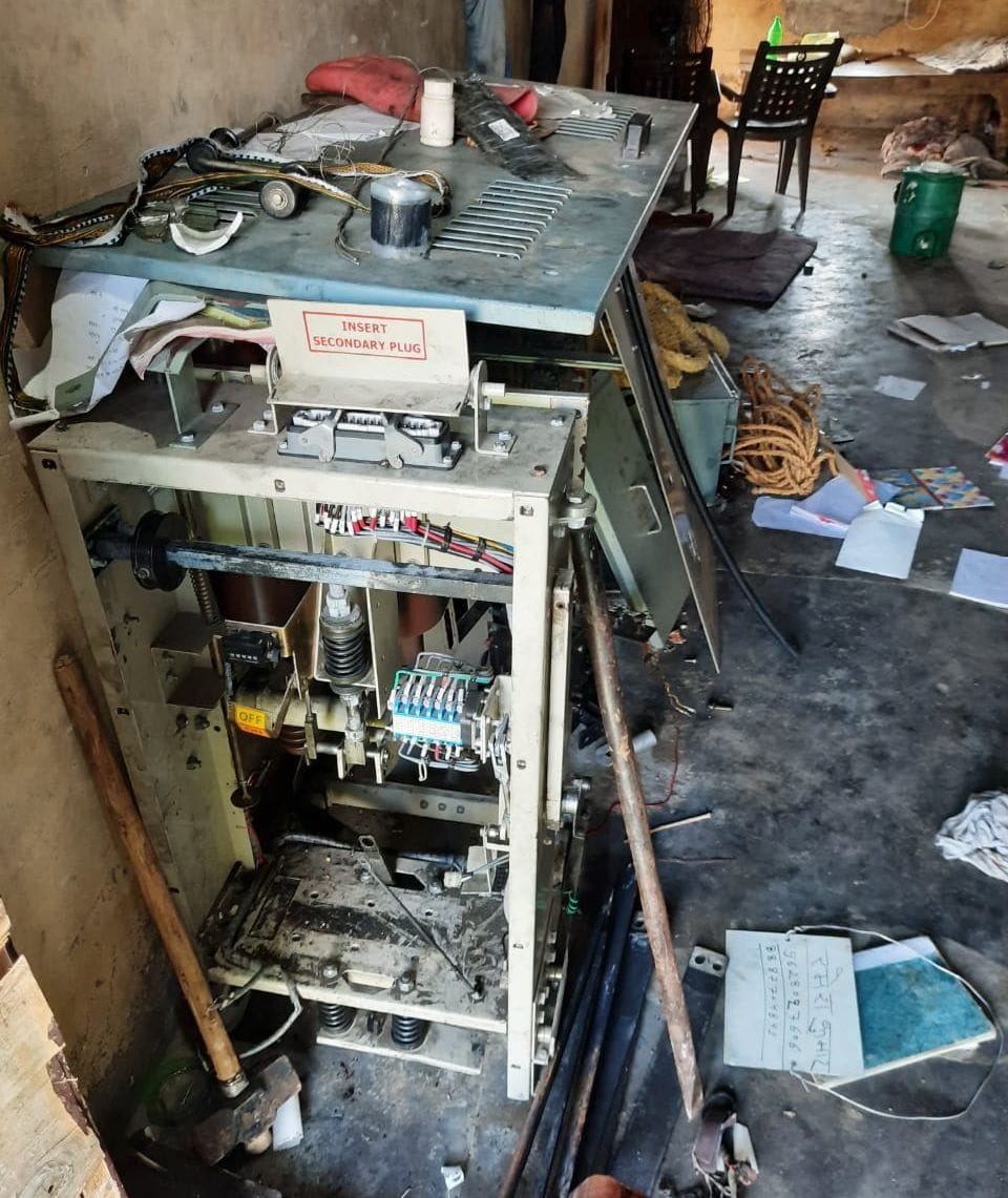 Uproar over power supply center due to lack of electricity, two people arrested