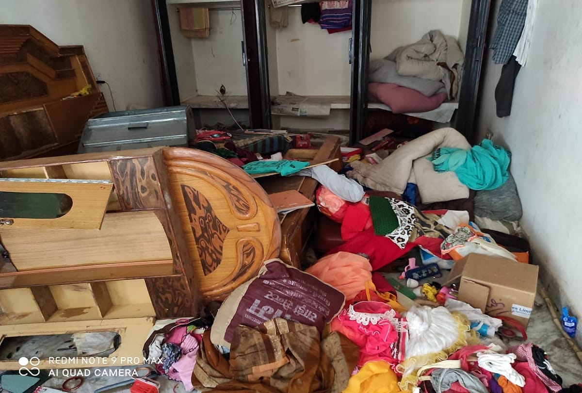 Vikas Dubey Arrested News: Kanpur encounter Vikas dubey lifestyle house cars wife and family pictures 