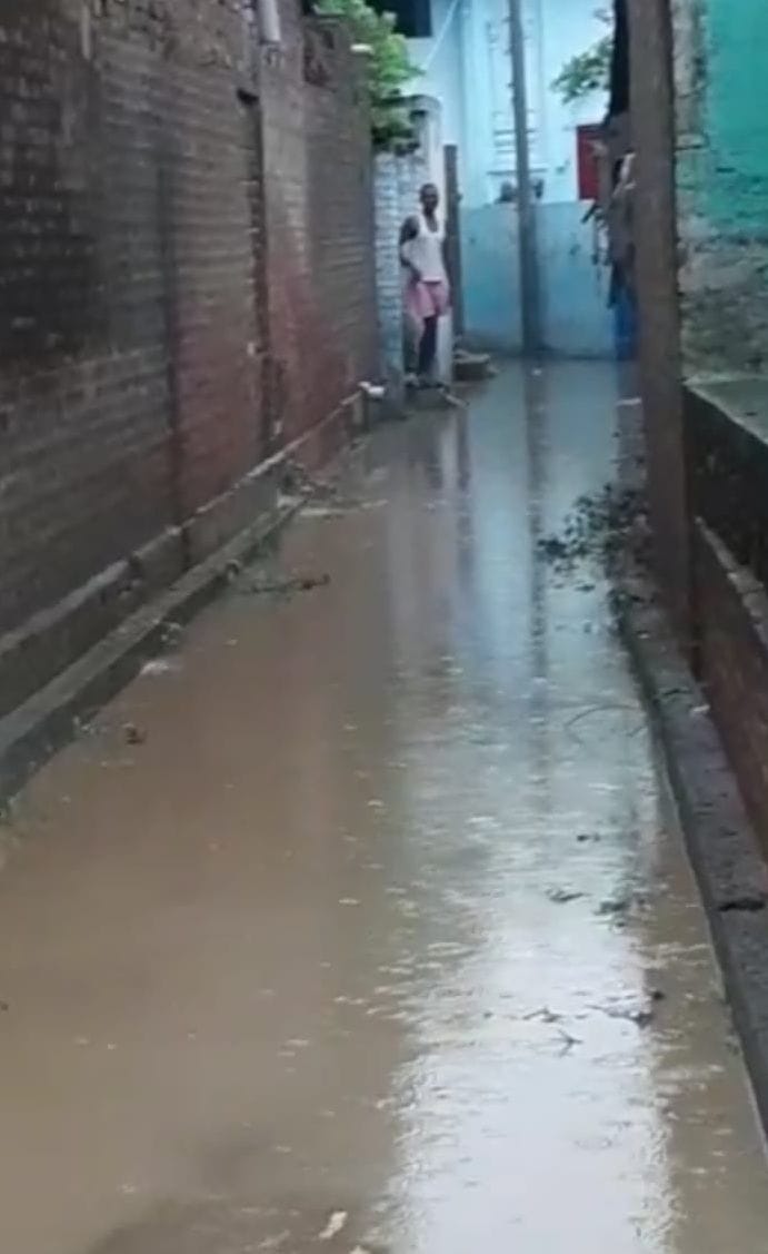 Rain water filled houses by capturing pond