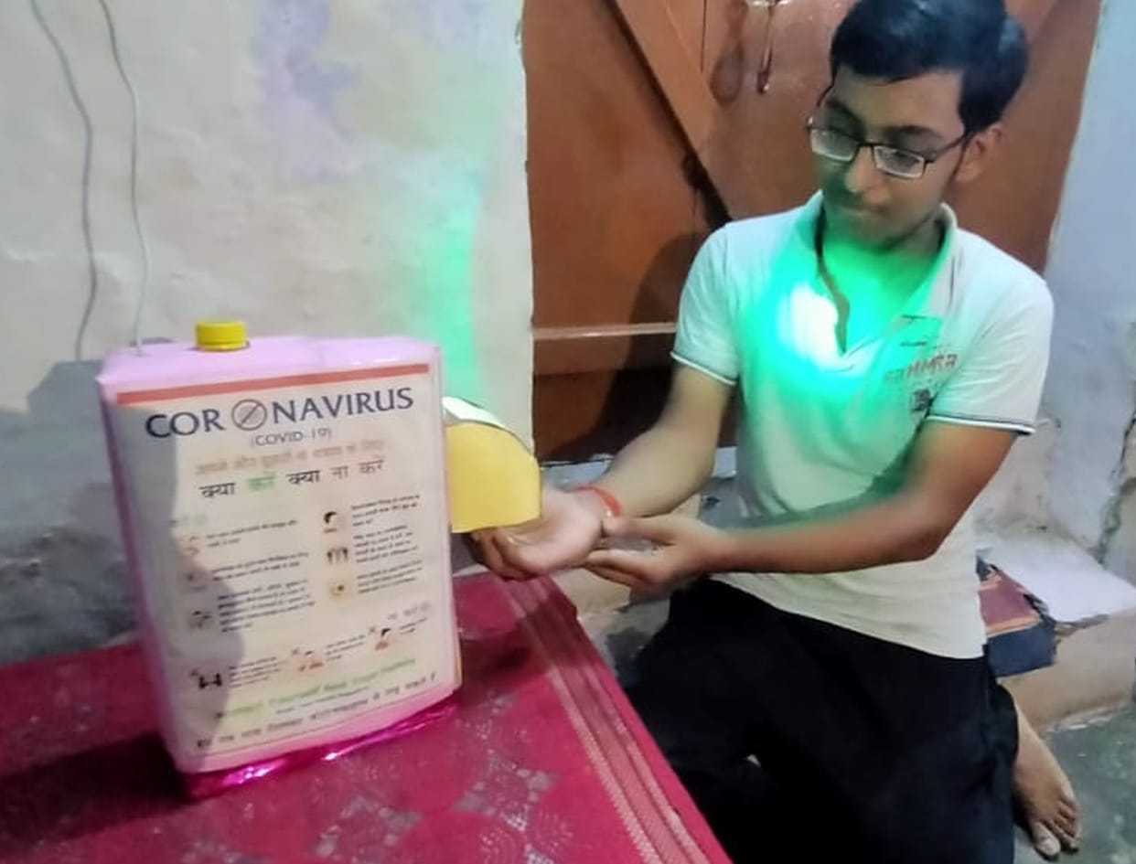 B.Tech student prepared hand sanitizer machine
