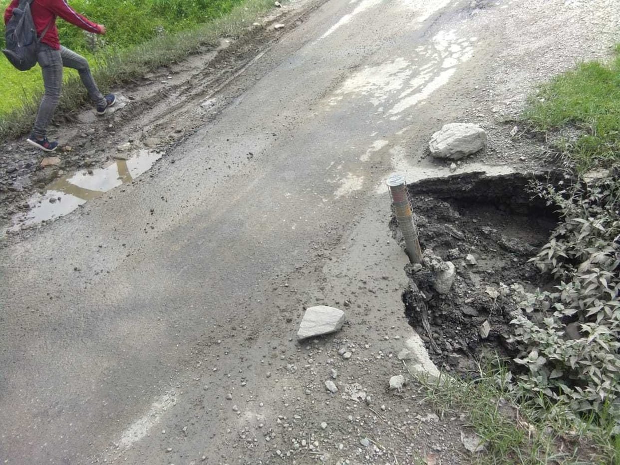 Hole in NH Champawat
