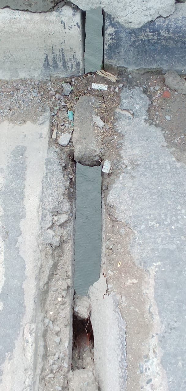Crack in Saryu bridge of Gonda-Lucknow highway